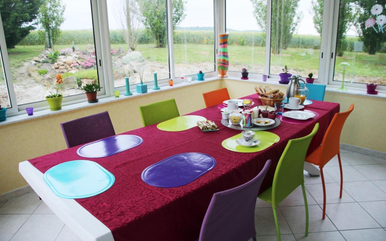 Bed and Breakfast Domaine De La Pendule Issel Exterior foto