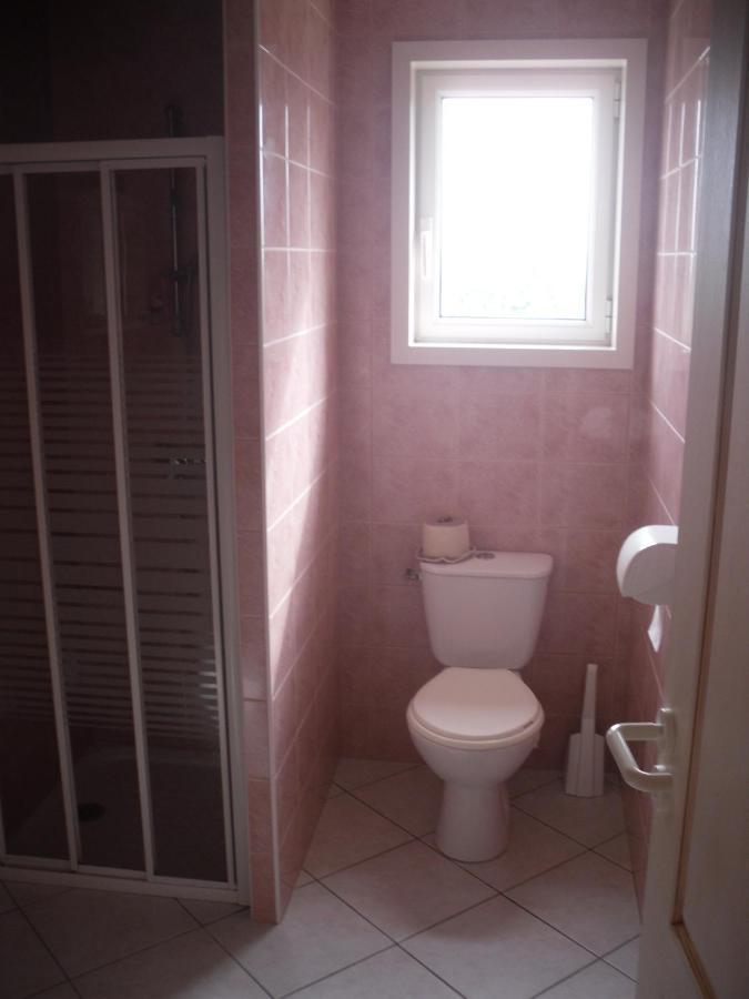 Bed and Breakfast Domaine De La Pendule Issel Exterior foto